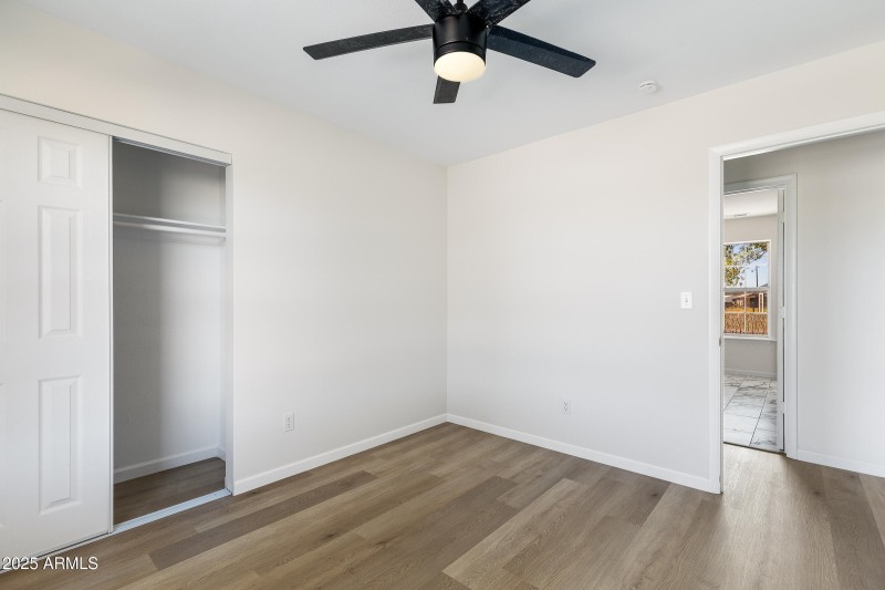 6040 E Robles-032