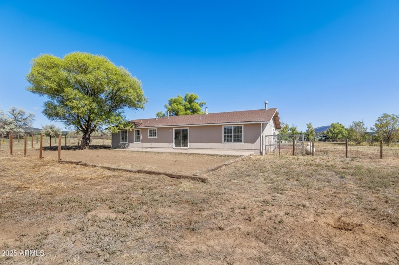 6040 E Robles-035