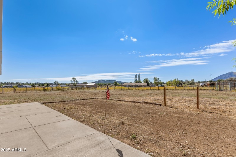 6040 E Robles-038