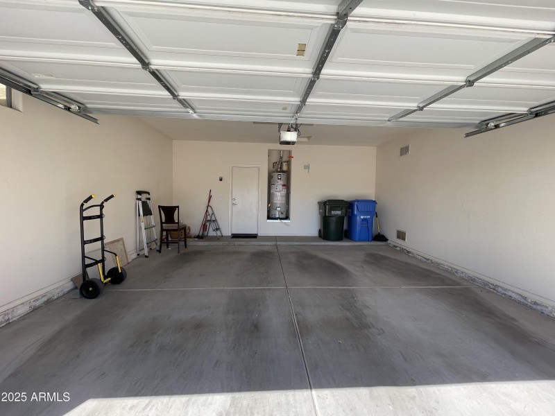 2 CAR GARAGE