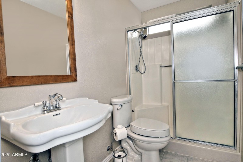 2nd Bathroom
