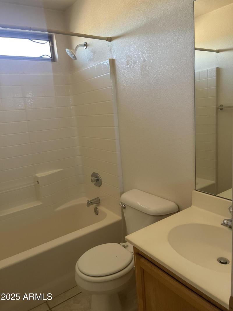 20250919_224805199_iOS