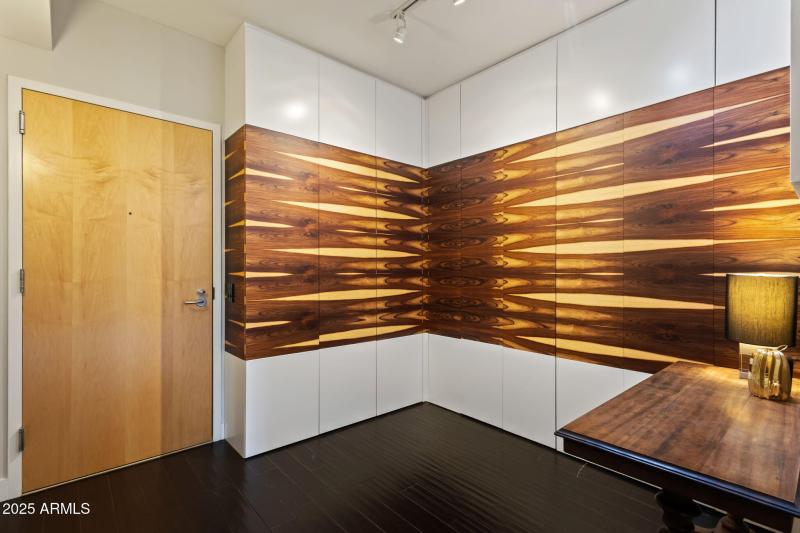 11-web-or-mls-7147-e-rancho-vista-dr