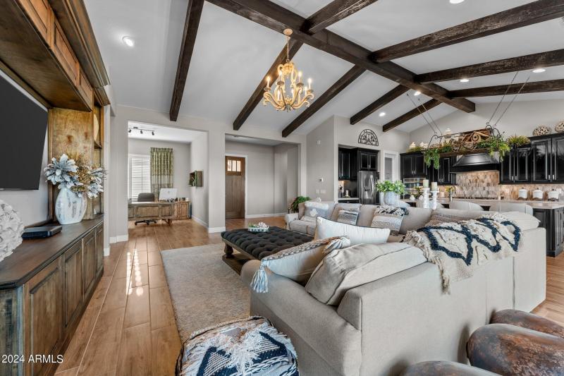 4345 Copperhead Dr