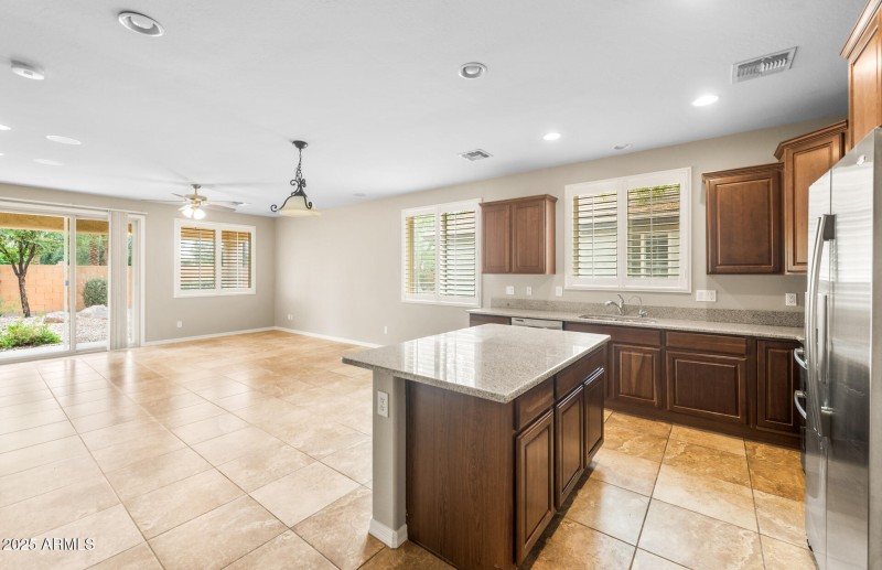 Kitchen/Cafe/Gathering Room