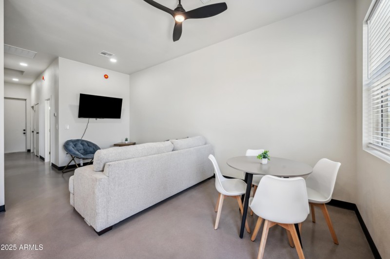 2 Bed - Living