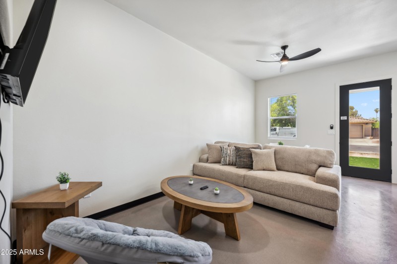 2 Bed - Living