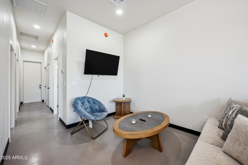 2 Bed - Living