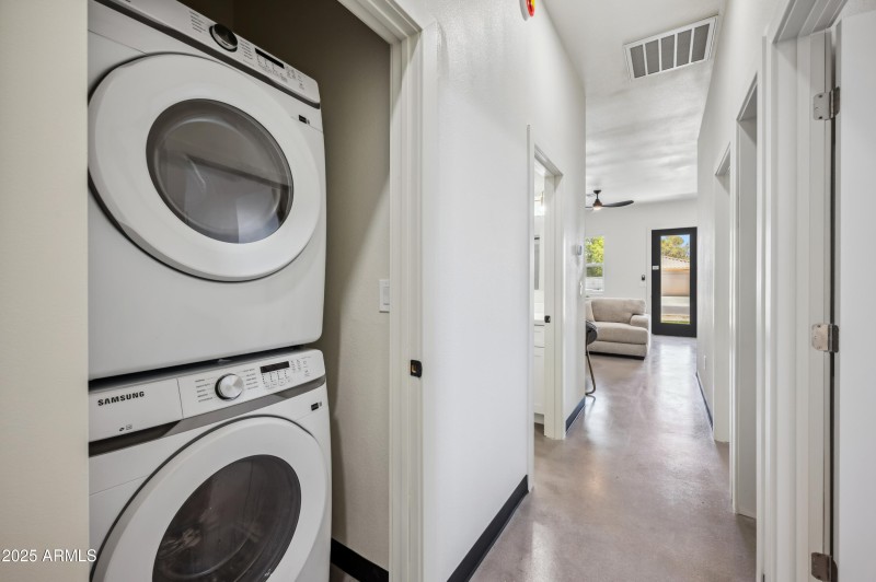 2 Bed - Laundry
