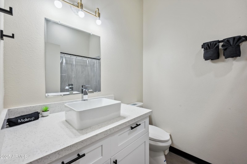 3 Bed - Bath 2