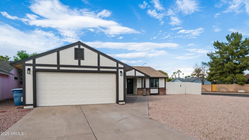 4922 W Gail Dr Exterior Photos-3