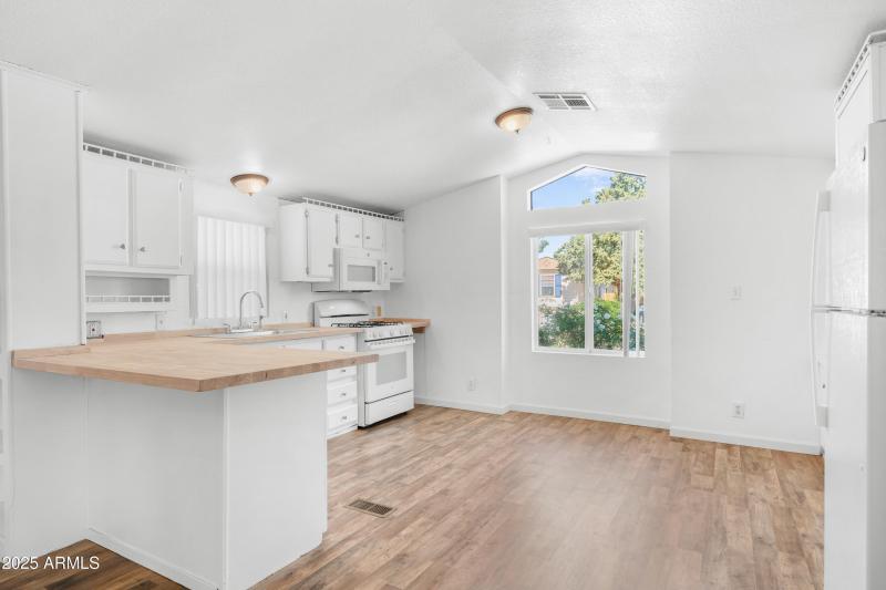 Interior - 3807 S Ironwood Cir-2
