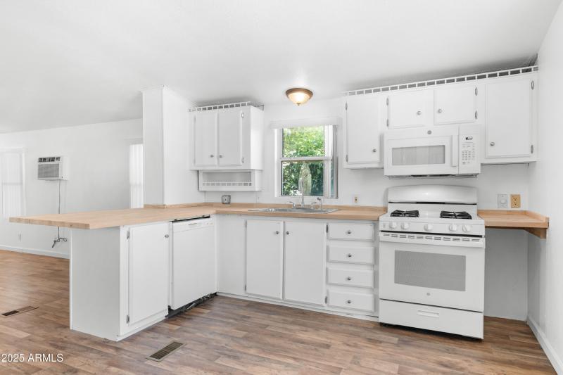 Interior - 3807 S Ironwood Cir-3