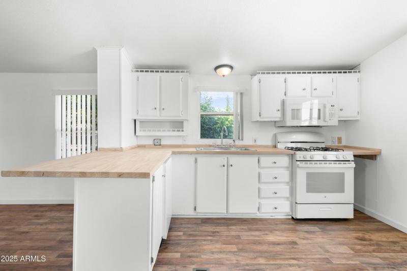 Interior - 3807 S Ironwood Cir-4