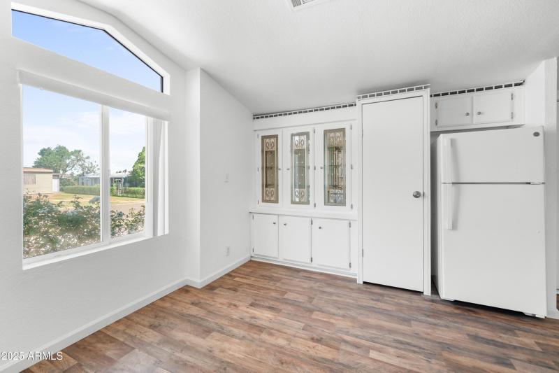 Interior - 3807 S Ironwood Cir-5