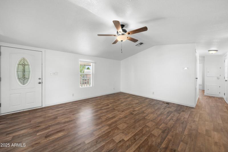 Interior - 3807 S Ironwood Cir-8