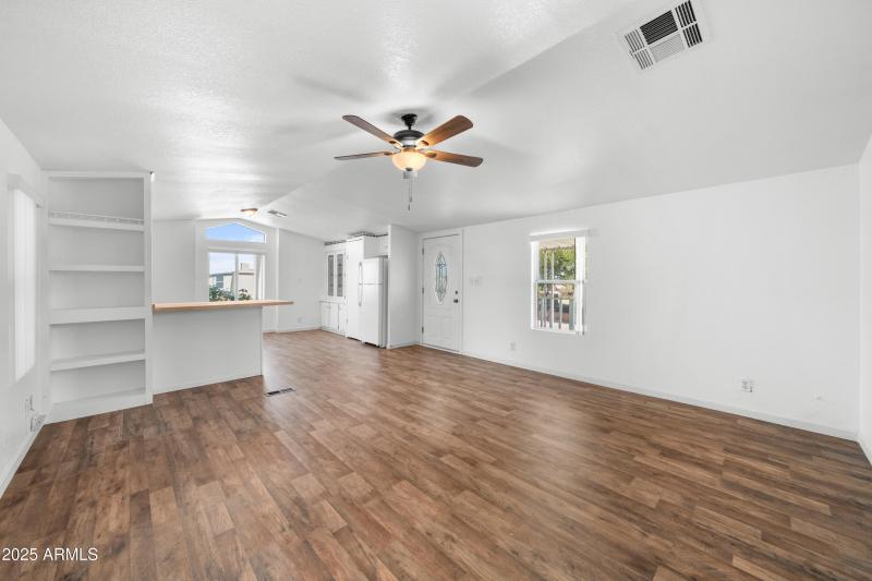 Interior - 3807 S Ironwood Cir-9