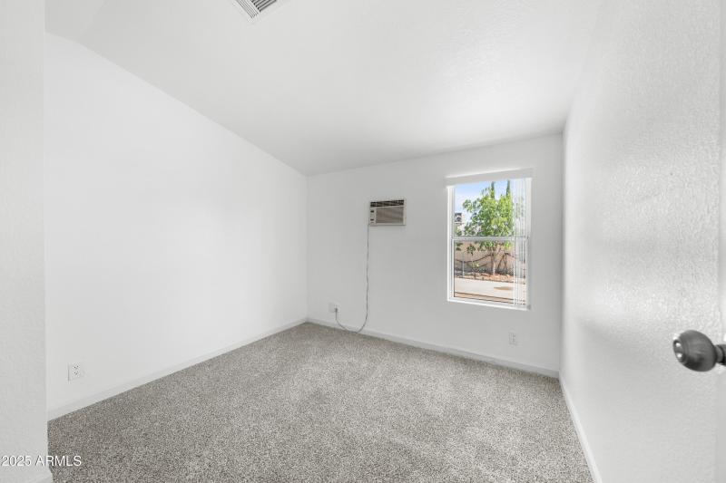 Interior - 3807 S Ironwood Cir-15