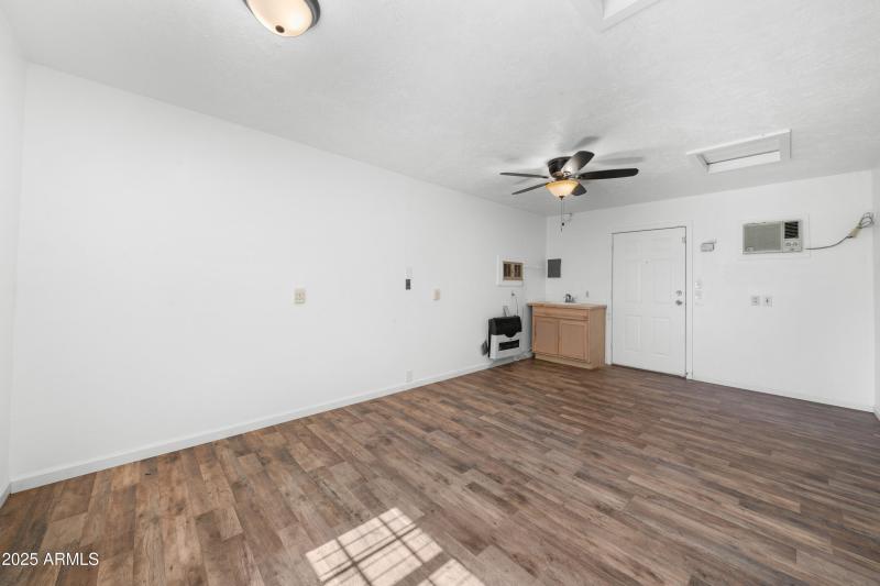 Interior - 3807 S Ironwood Cir-19