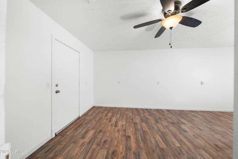 Interior - 3807 S Ironwood Cir-21