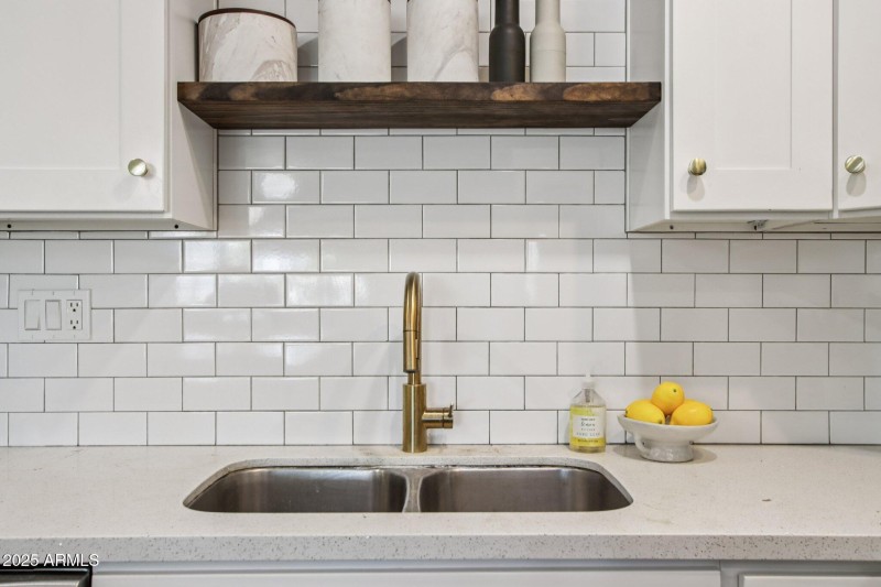 36-web-or-mls-N 26th St-S2509-036