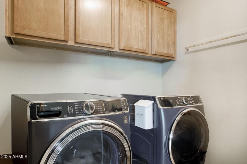 208 W PORTLAND ST 460