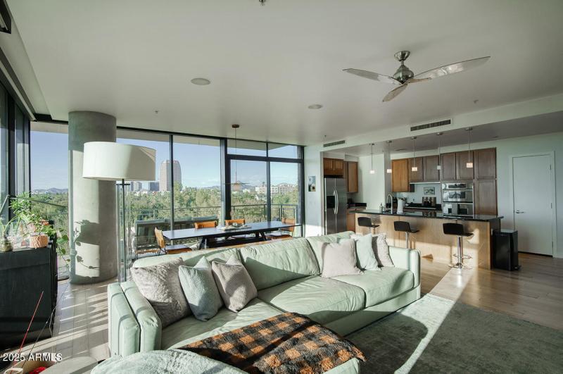 208 W PORTLAND ST 460