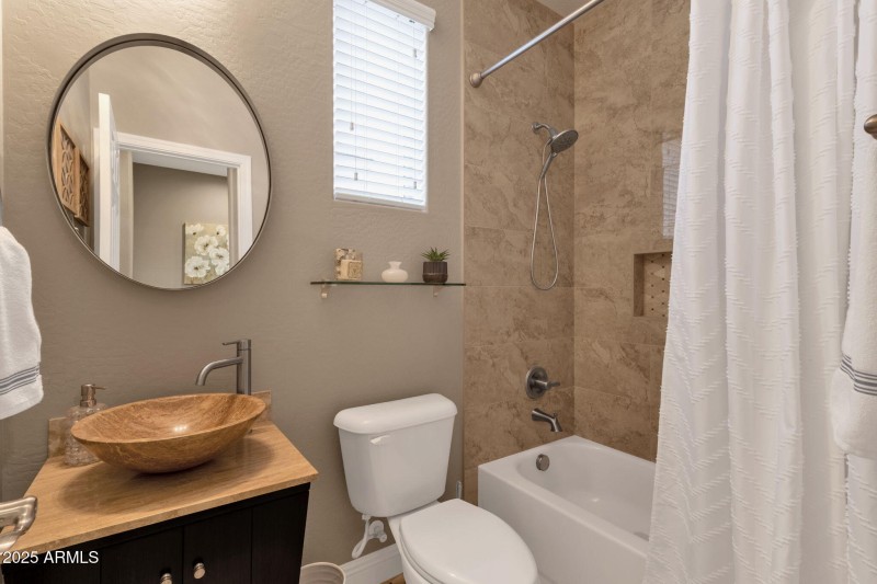 8-web-or-mls-3641-e-rakestraw-ln