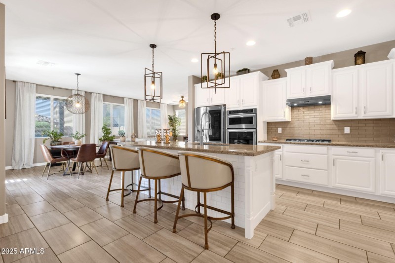 13-web-or-mls-3641-e-rakestraw-ln