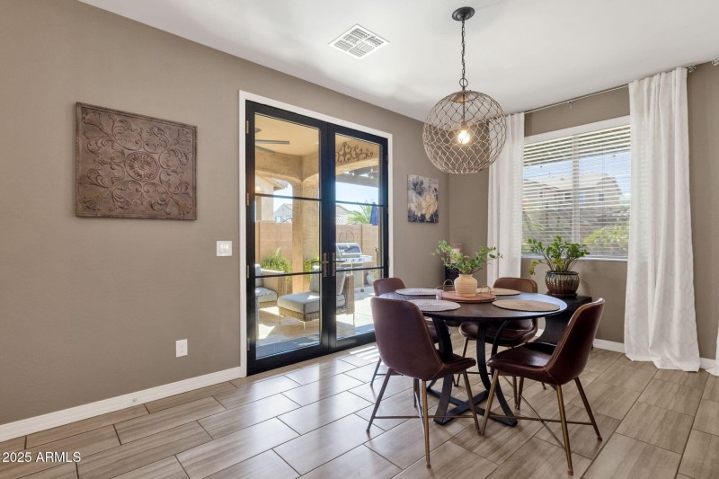 19-web-or-mls-3641-e-rakestraw-ln