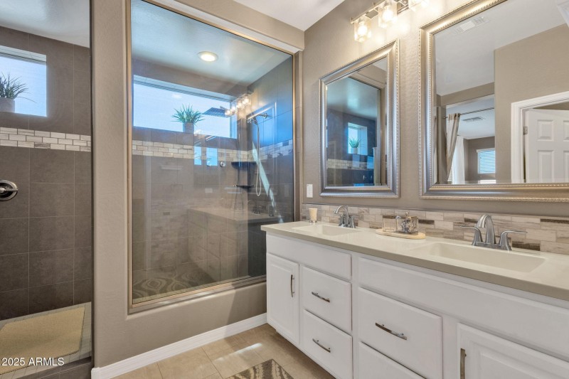 31-web-or-mls-3641-e-rakestraw-ln