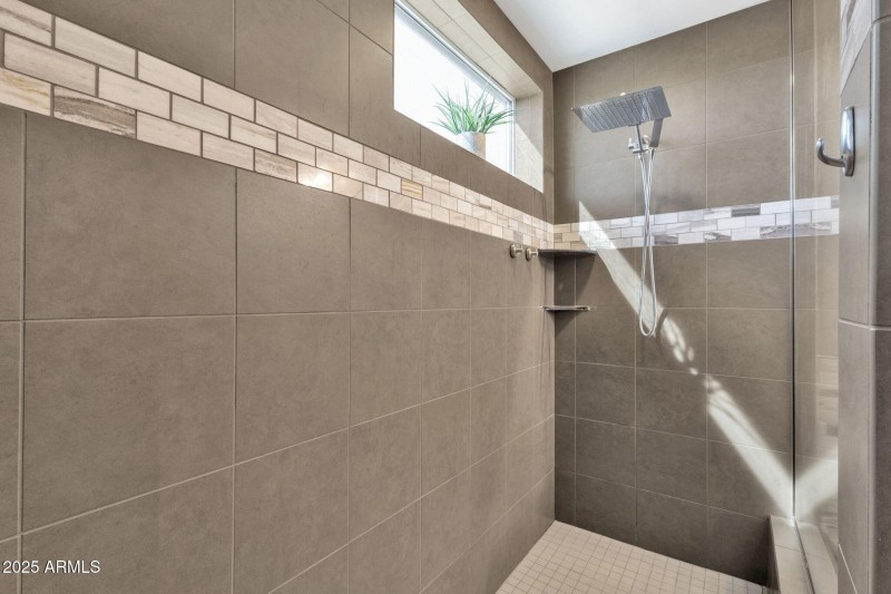 32-web-or-mls-3641-e-rakestraw-ln