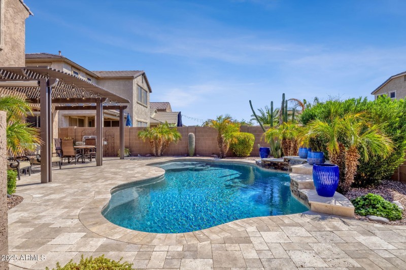 48-web-or-mls-3641-e-rakestraw-ln