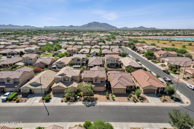 53-web-or-mls-3641-e-rakestraw-ln