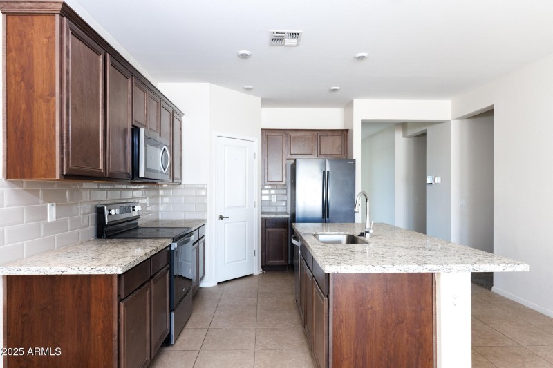 Kitchen 3