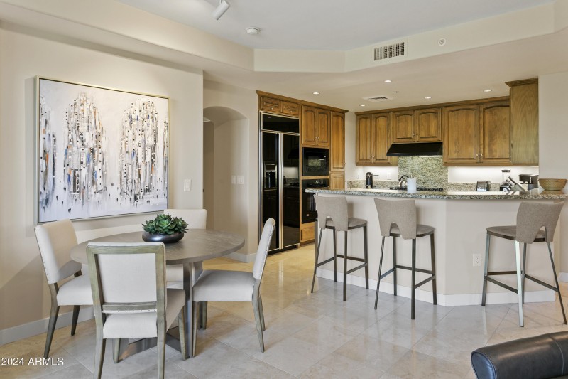 1502N71st307-009