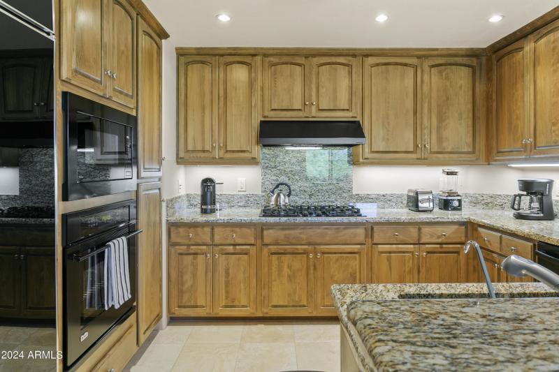 1502N71st307-013
