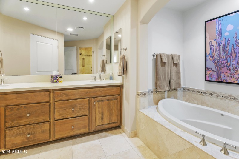 1502N71st307-020