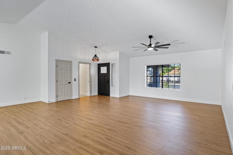 6814 S Carney Ave-6