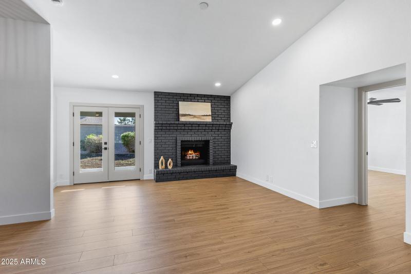 6814 S Carney Ave-9