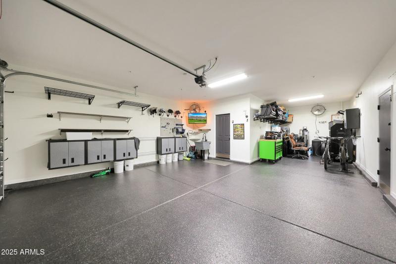 3 Car Garage