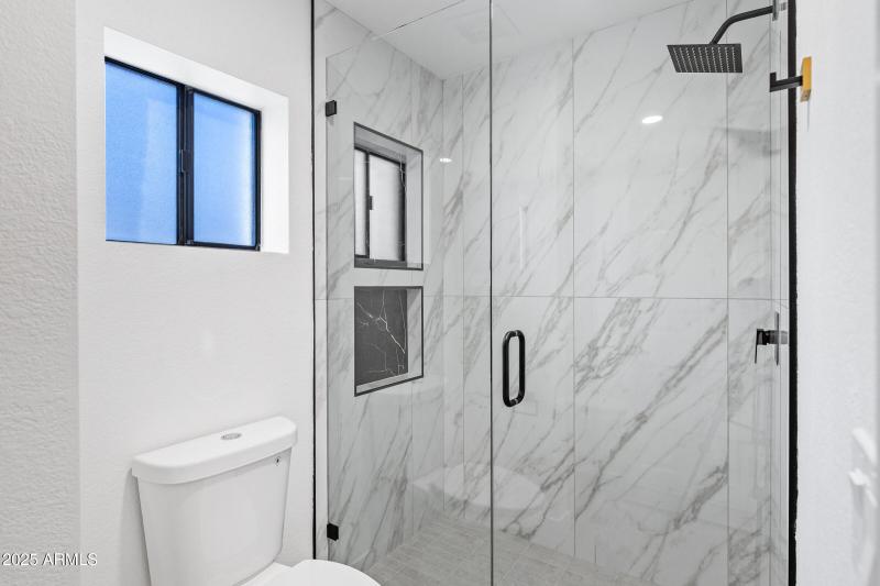 6814 S Carney Ave-19