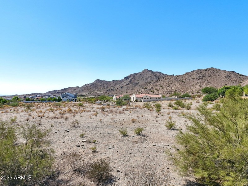 16-web-or-mls-21009-w-mountain-cove-pl