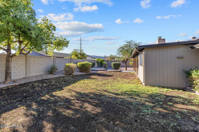 6814 S Carney Ave-29