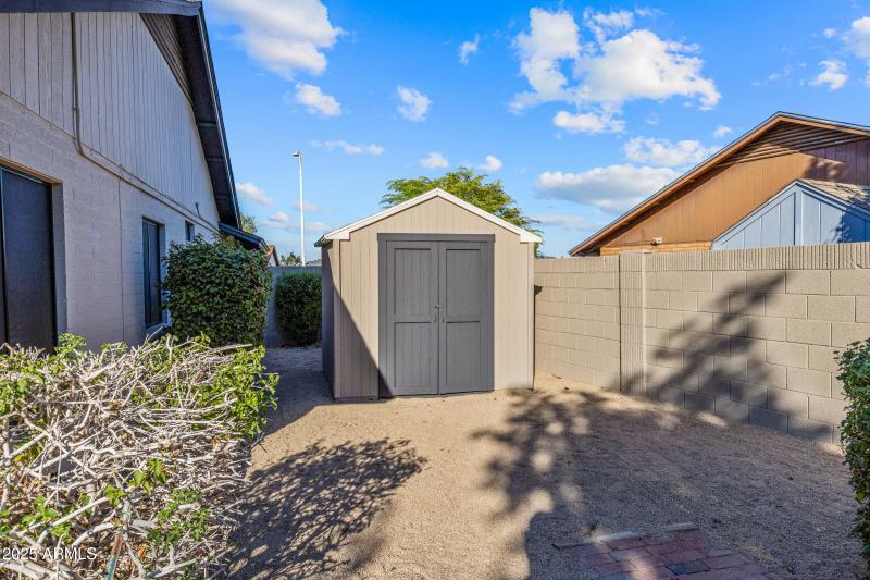 6814 S Carney Ave-30