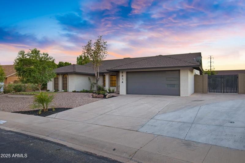 6814 S Carney Ave-34