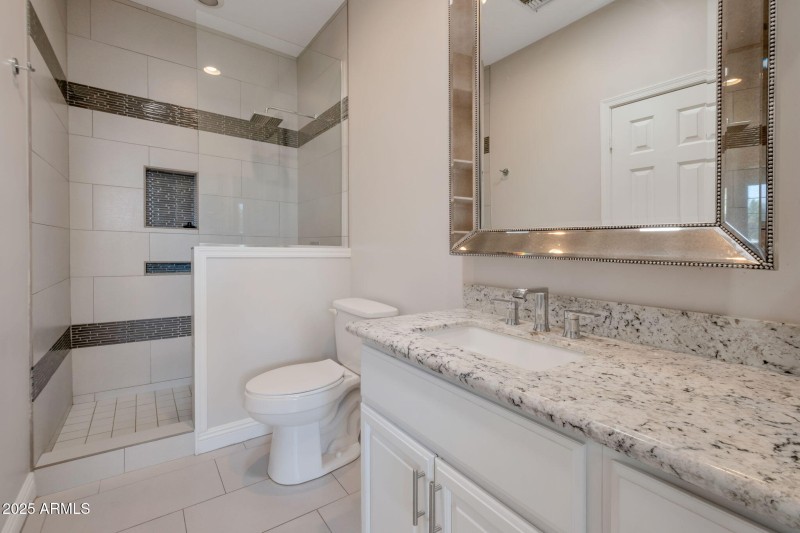 9027N82ndSt_WS (8)