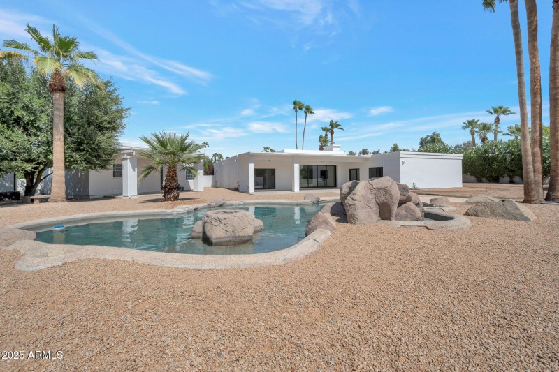 9027N82ndSt_WS (11)