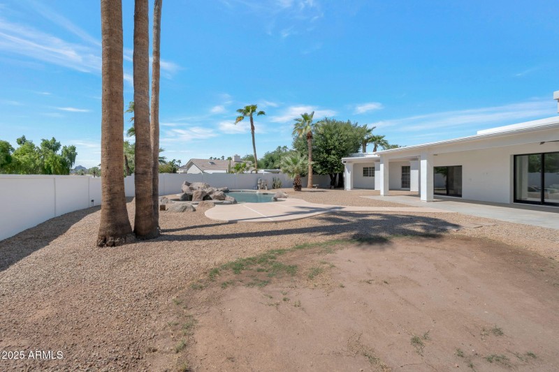 9027N82ndSt_WS (14)