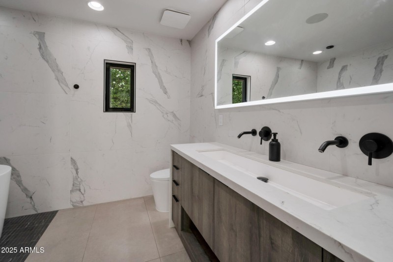 9027N82ndSt_WS (27)